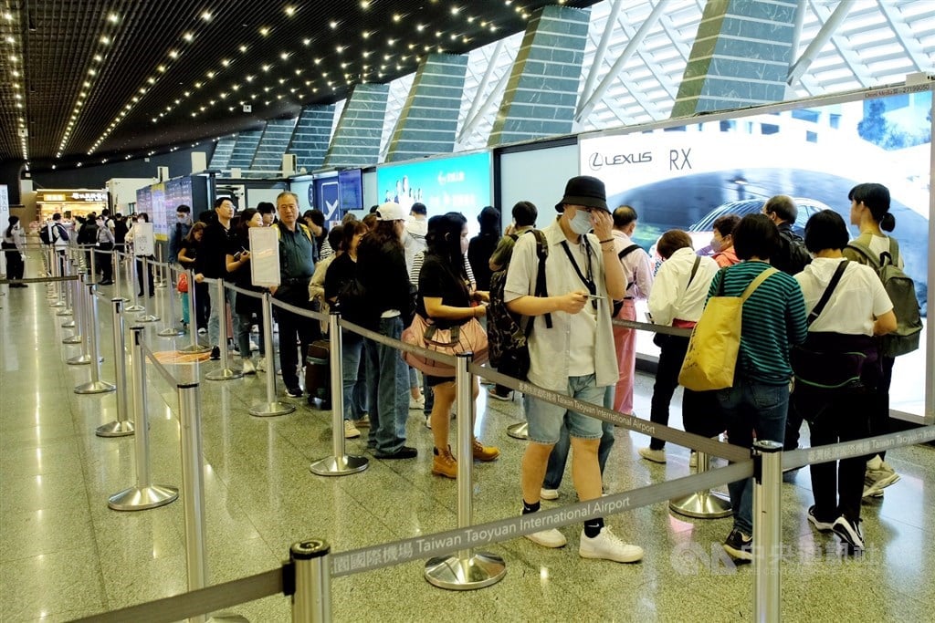 Foreign arrivals top 7 million, but still well off original target