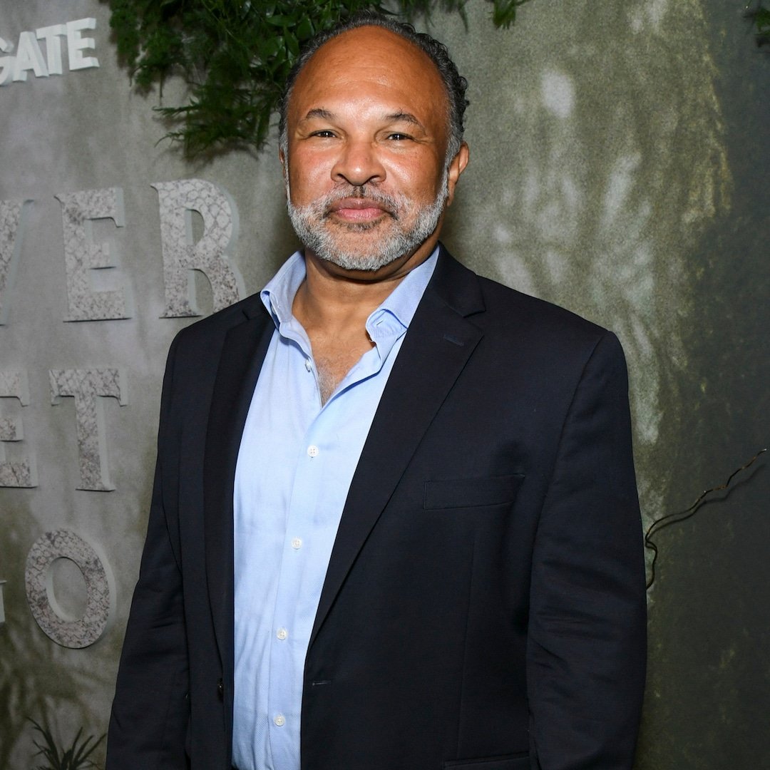 
                        Geoffrey Owens Sparks Debate for Donating Nicki Minaj's $25K "Handout"
                