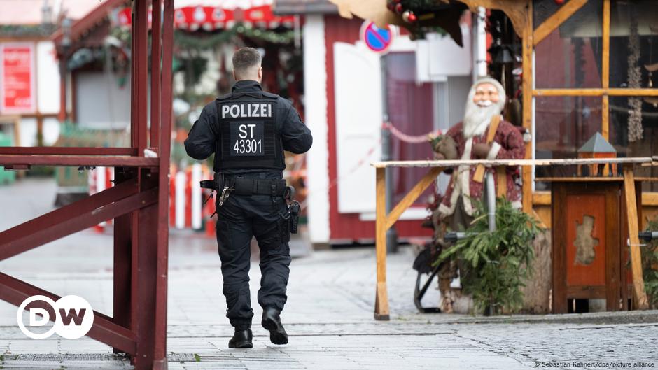 German police scrutinize Christmas market attack warnings