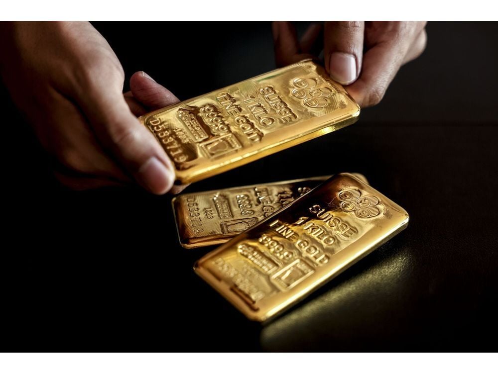 Gold Advances as US Inflation Data Reaffirms Rate Cut Path