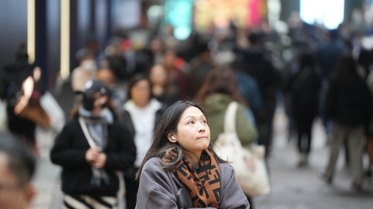 Hong Kong braces for cooler weather as temperatures set to drop to 16 degrees Celsius