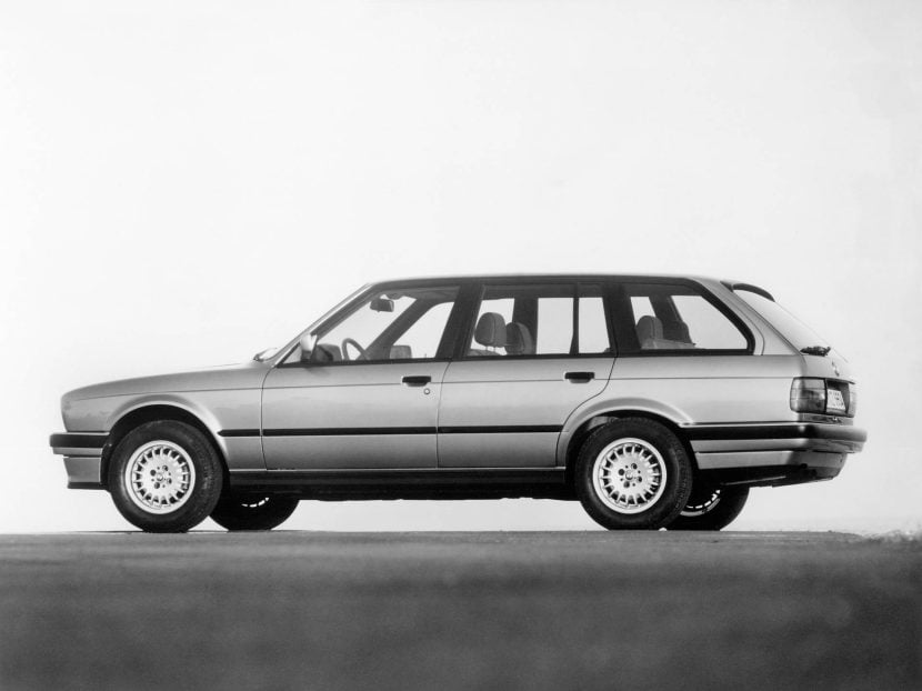 Jay Leno and Jason Cammisa Bond Over a Rare BMW 325i Touring (E30)