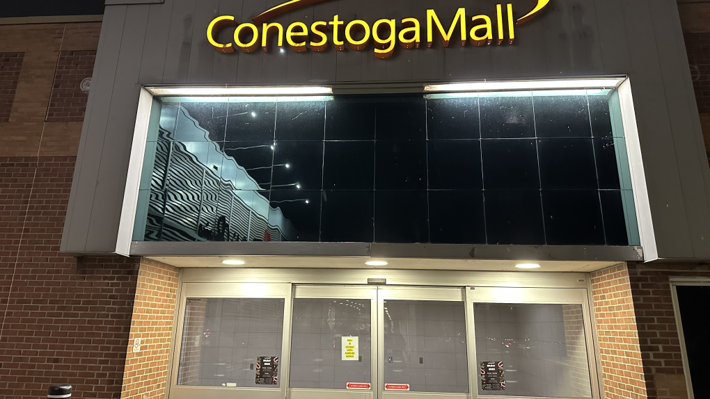 Jewelry store robbery at Conestoga Mall in Waterloo