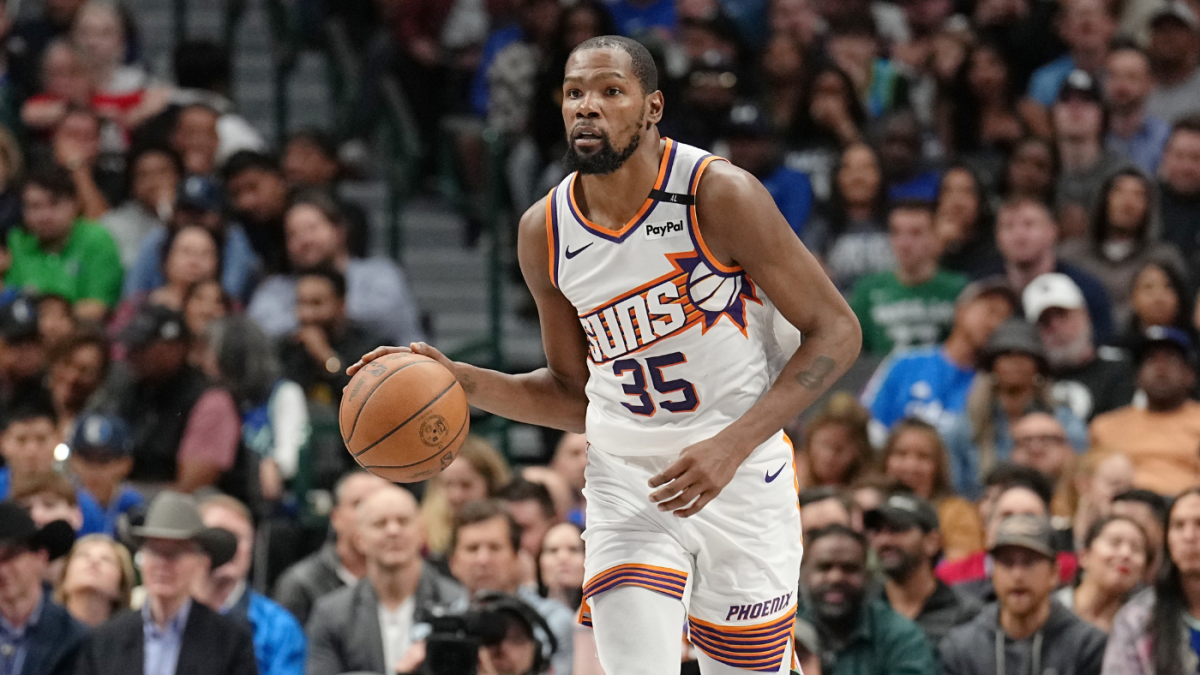 
                        Kevin Durant injury update: Suns star could return from sprained ankle as soon as Friday, per report
                    