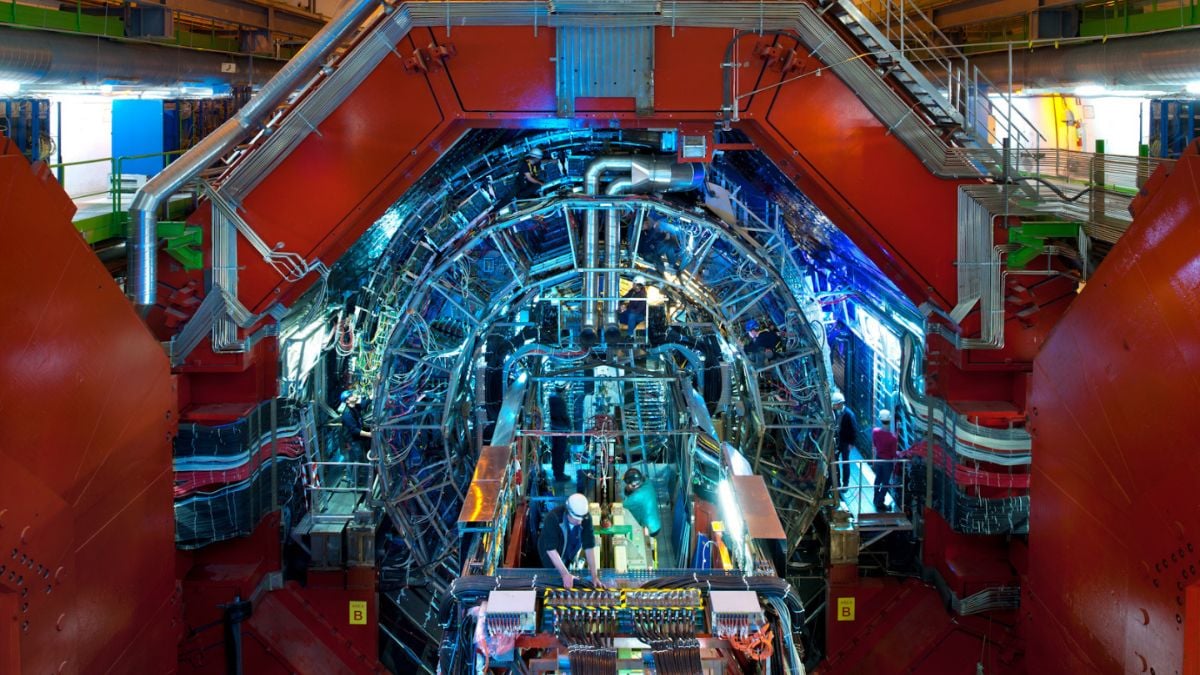 Large Hadron Collider Detects Heaviest Antimatter Particle, Sheds Light on Early Universe Conditions