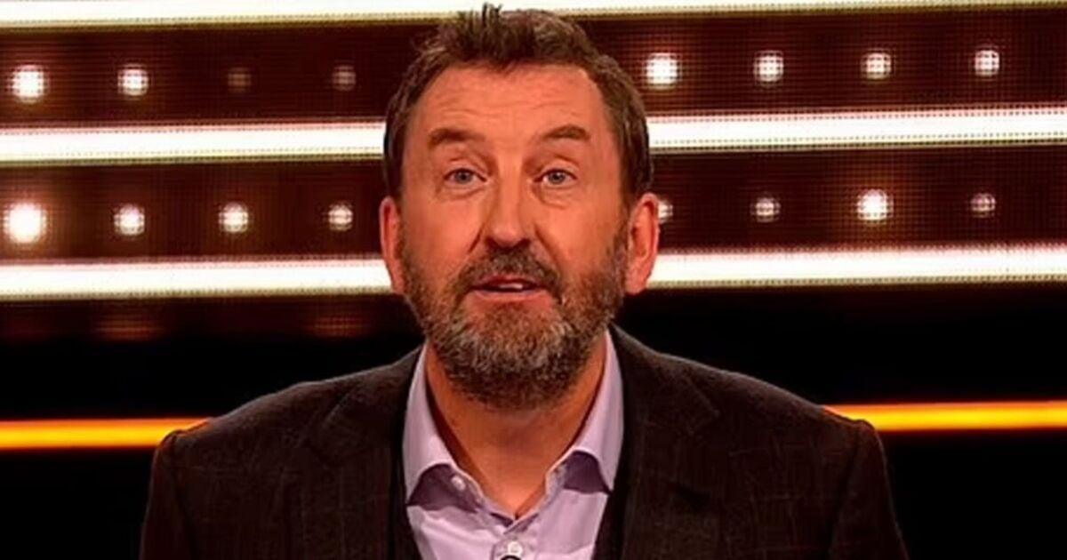 Lee Mack stumps everyone with The 1% Club's impossible final question - can you answer it?