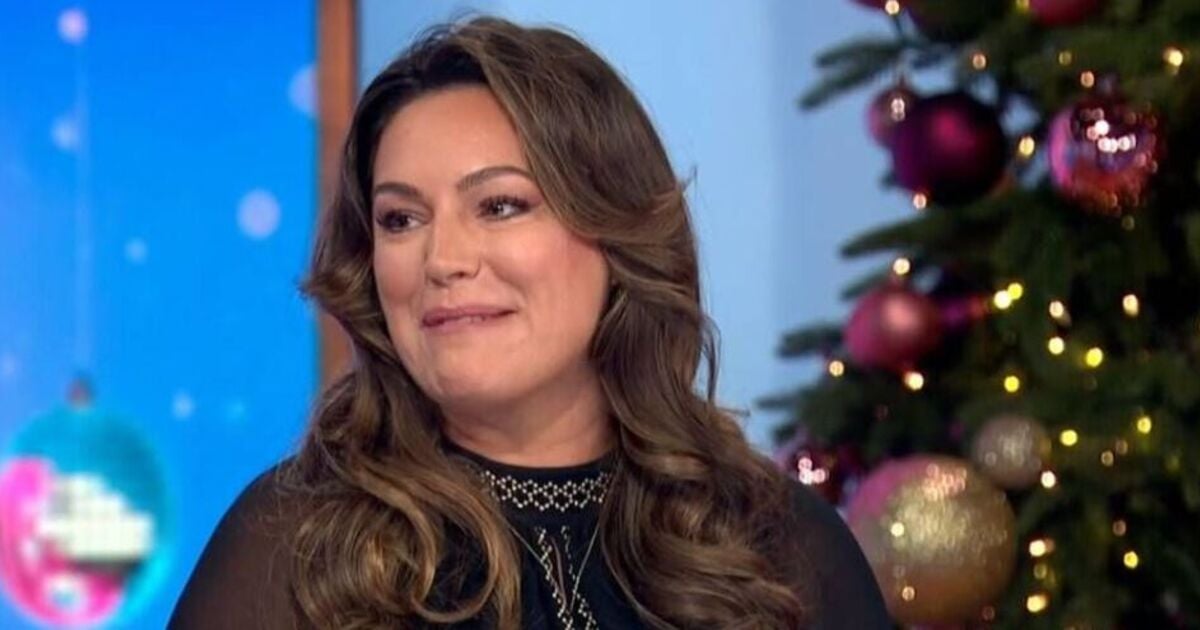 Loose Women's Kelly Brook says 'it broke my heart' after ex tried to avoid her