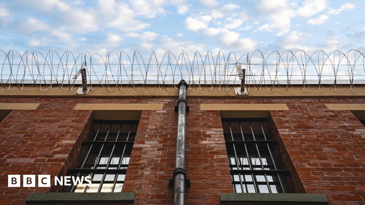 Make more use of open prisons, former minister David Gauke says