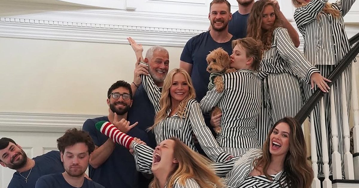 Mark Anderson and Barbara Alyn Woods Pose With Blended Family for Christmas