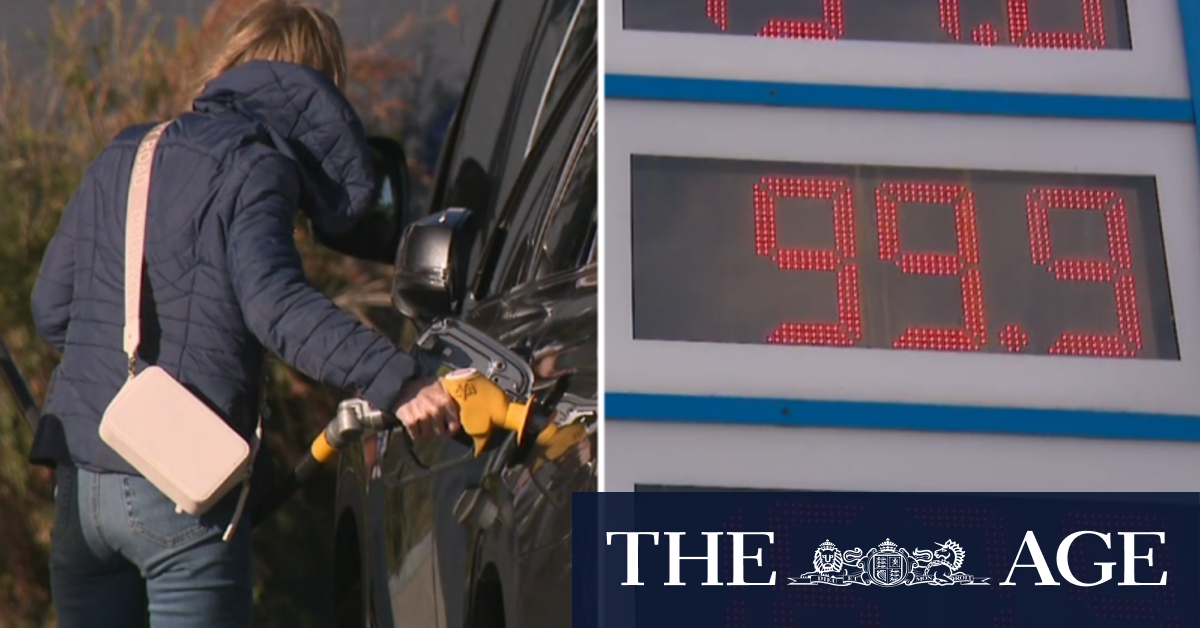 Melbourne servo sells petrol at 99 cents to highlight burden of fuel excise