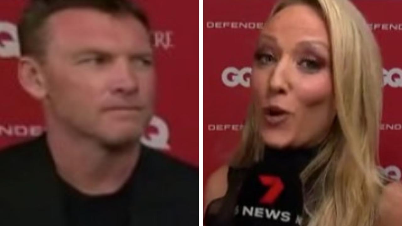 Moment Worthington shuts down Oz reporter