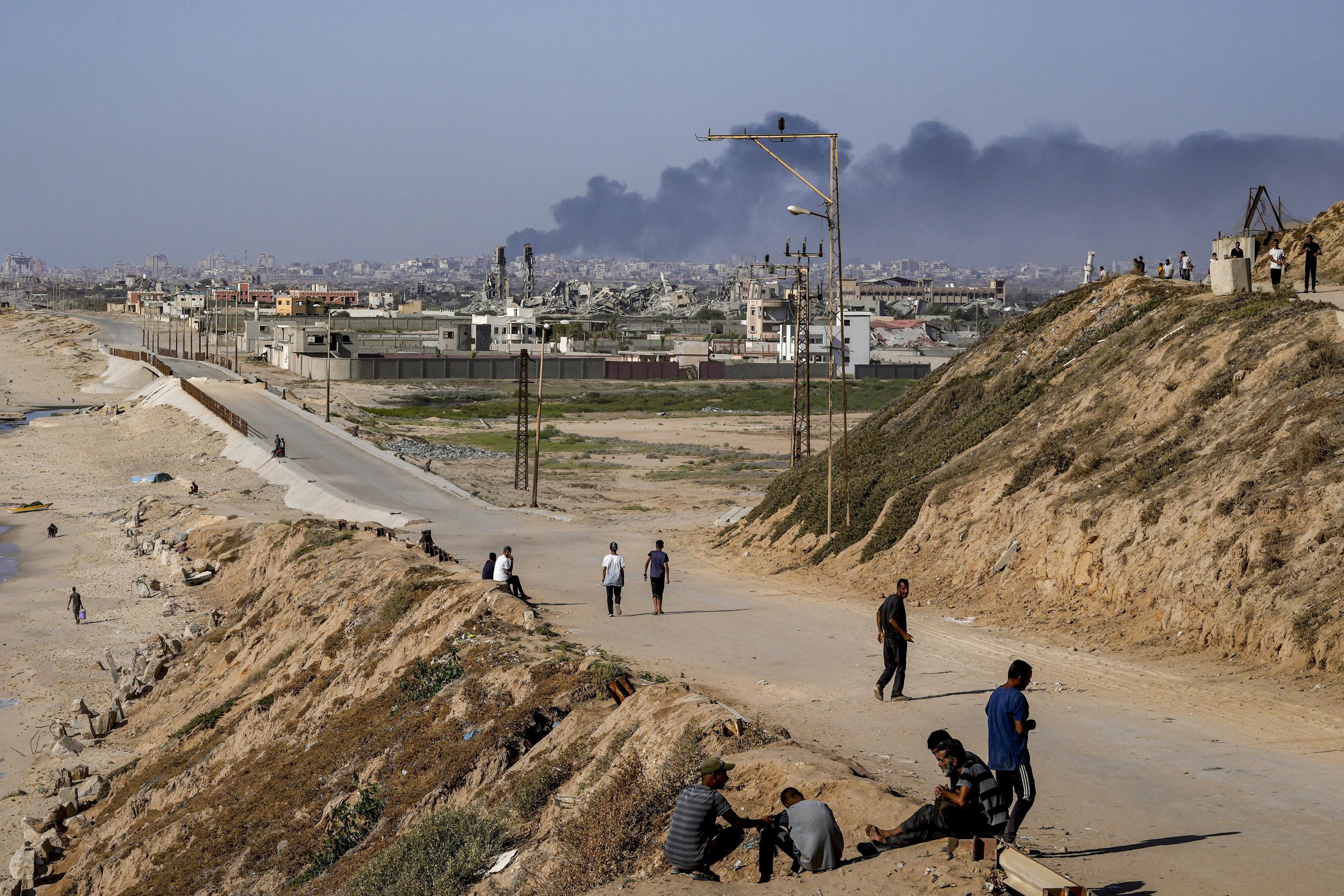 Negotiators say Israel and Hamas are inching toward a ceasefire deal. This is what it may look like