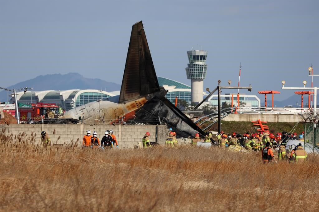 No Taiwanese aboard South Korean jet that crashes during landing