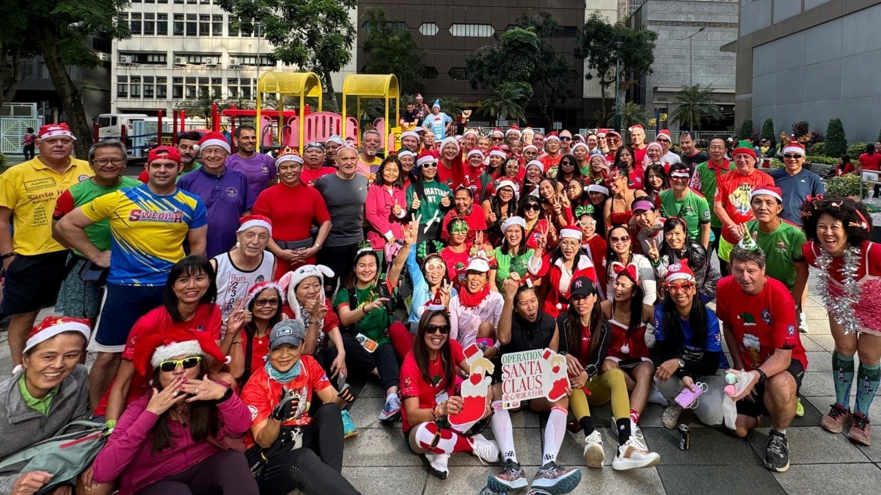 Operation Santa Claus: runners don festive outfits for Hong Kong charity race