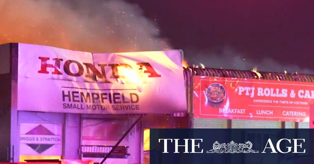 Perth couple's dream cafe lost in fire