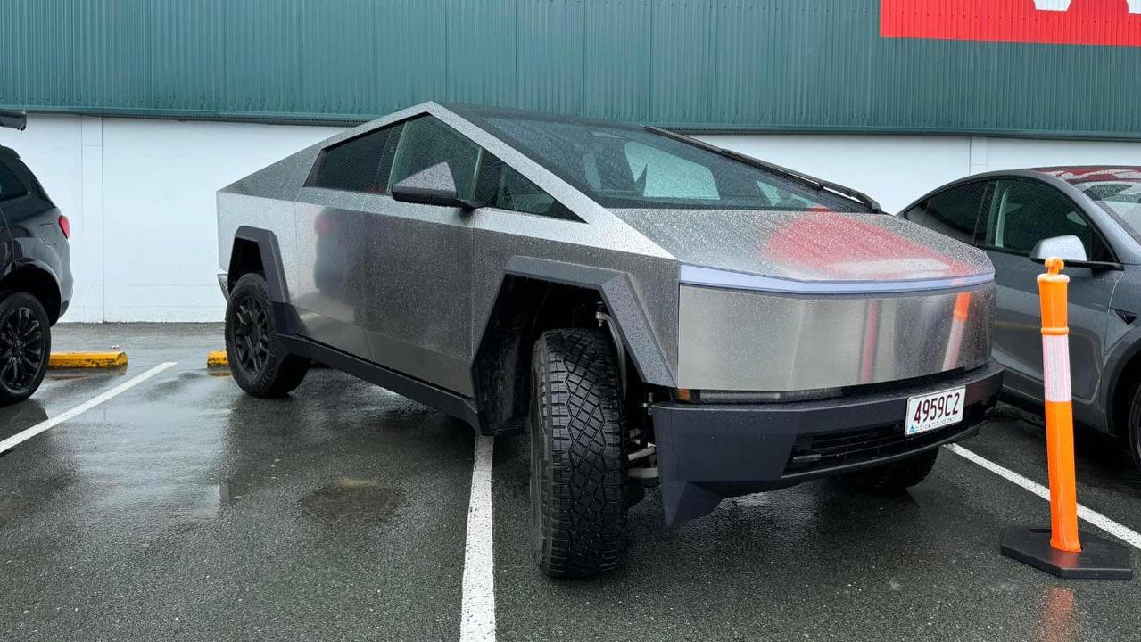 Rare sight in Bunnings car park stuns