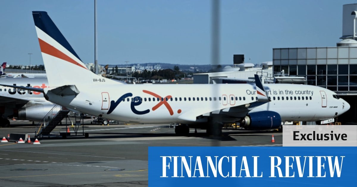 Regional Express donated free flights to Liberals, Nationals, Labor