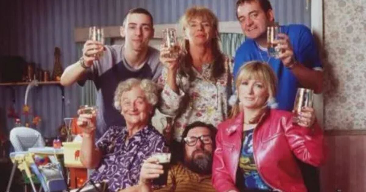 Royle Family fans make same demand to BBC as cast reunite 12 years after final episode