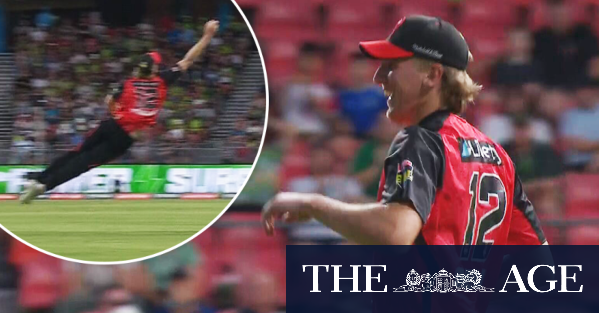 Star stuns BBL with insane catch