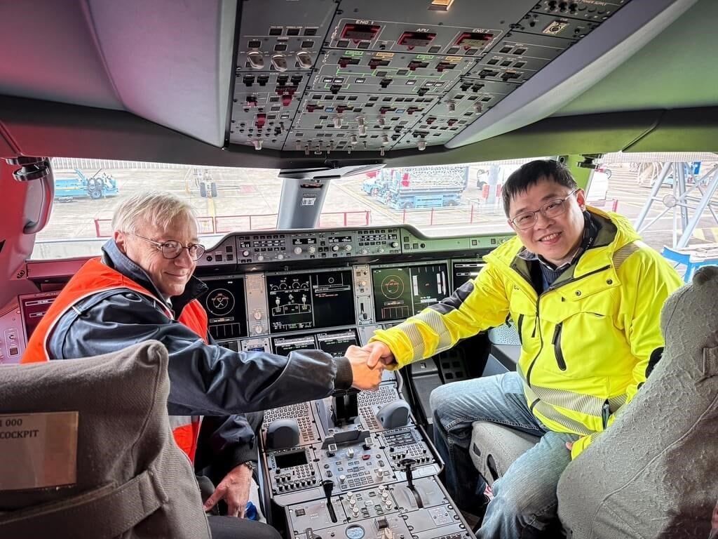 Starlux founder once again pilots new aircraft back to Taiwan