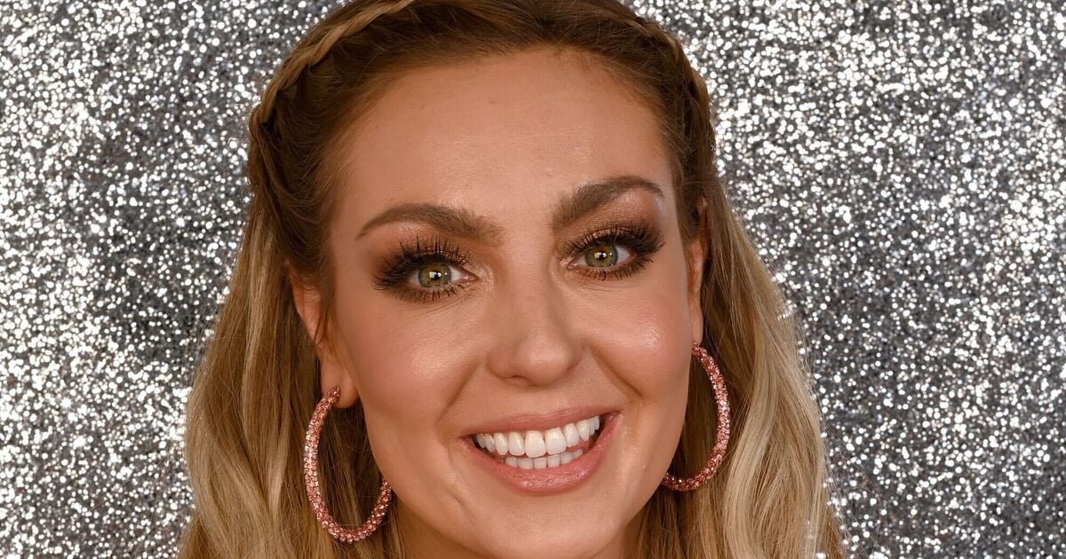 Strictly fans make appeal over Amy Dowden return on Saturday as star 'snubbed'