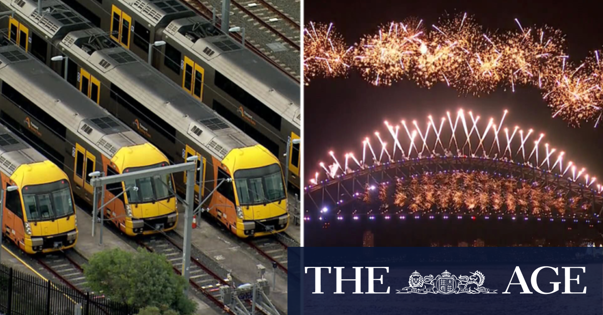 Sydney New Year's Eve fireworks to go ahead after rail union, government deal