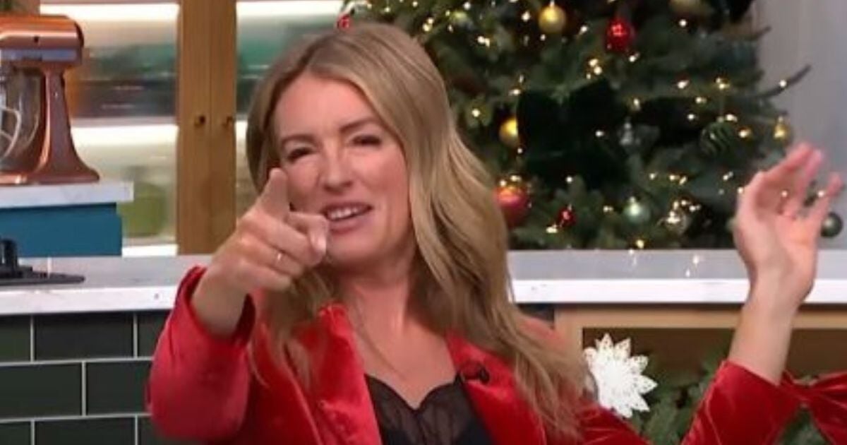 This Morning's Cat Deeley and Ben Shephard in hysterics at picture of co-stars kissing