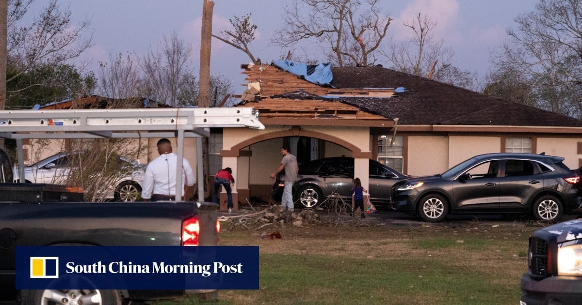 Tornadoes in Texas and Mississippi kill 2 and injure 6 as severe weather moves east