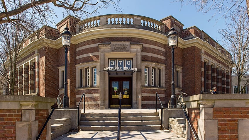 Toronto library apologizes after staff at east-end branch refuse to help lost girl