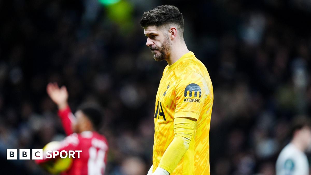 Tottenham 4-3 Man Utd: Fraser Forster & Altay Bayindir questioned after mistakes