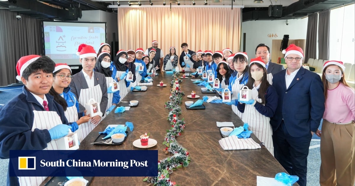 Underprivileged students get in festive spirit with cupcake decorations