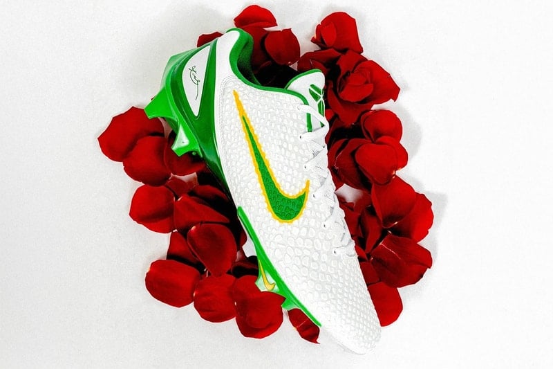 University of Oregon Football Team Receives Nike Kobe 6 PEs