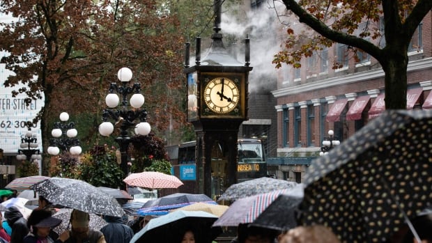 Vancouver changes tune under Swift spell, with Gastown clock to chime 'Shake it Off'