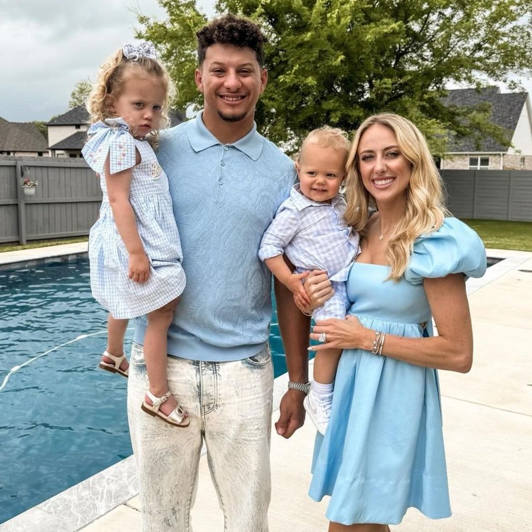 
                        Why Pregnant Brittany Mahomes Missed Patrick Mahomes' Christmas Game
                