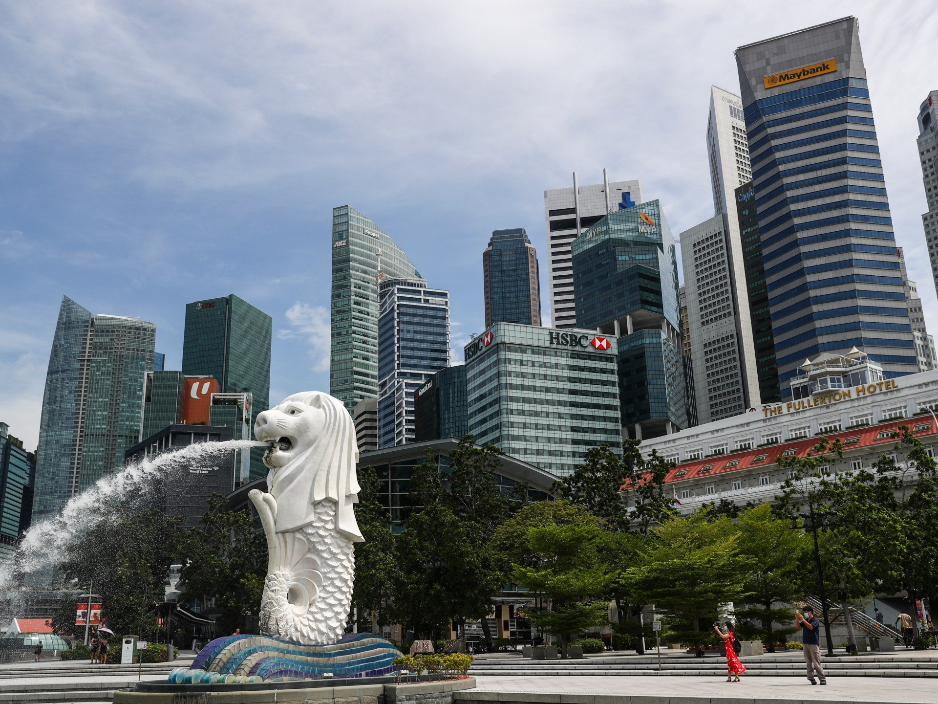 Singapore economy grows 4%, beating forecasts