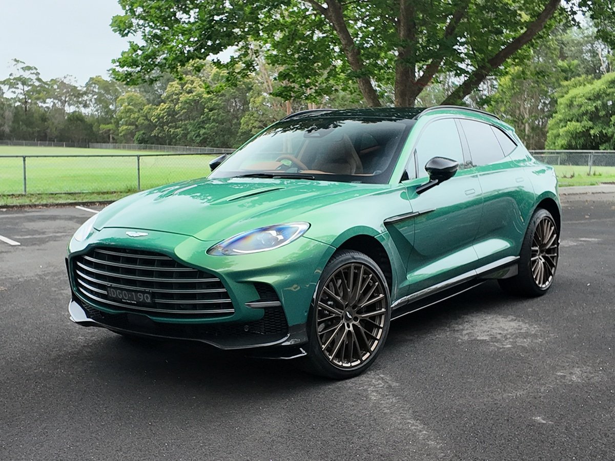 2025 Aston Martin DBX707 Review