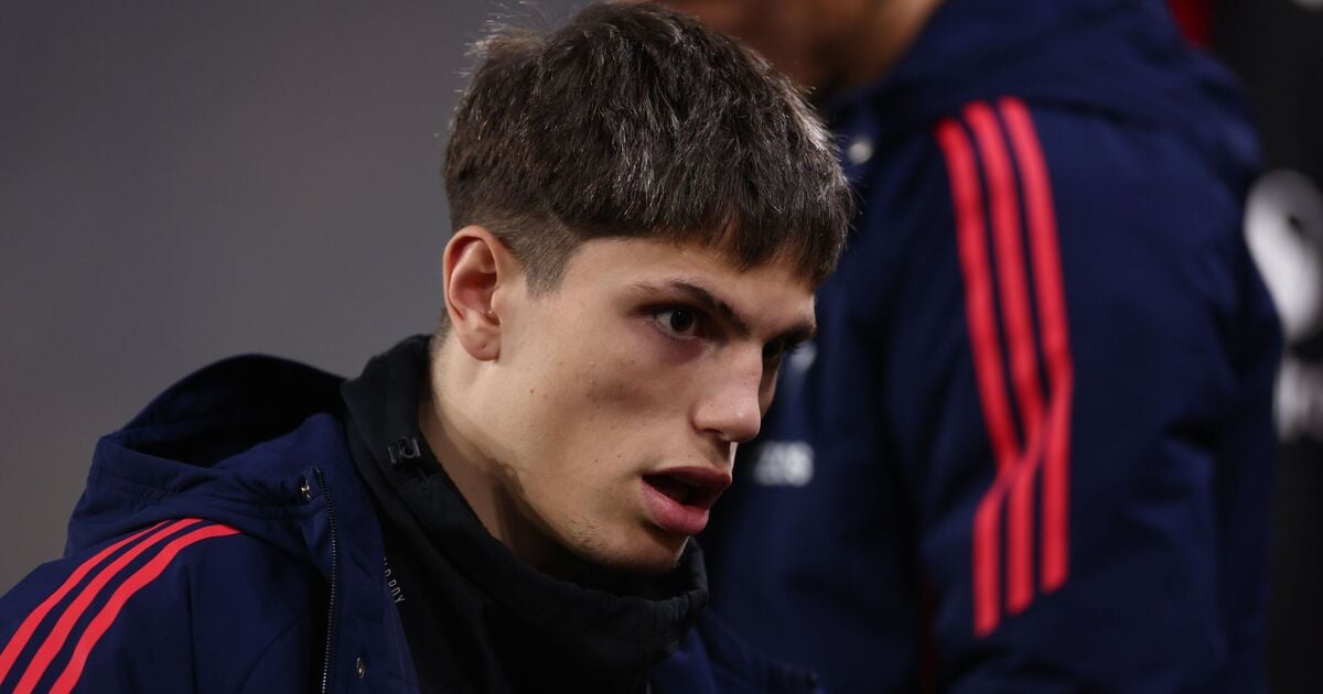 Alejandro Garnacho 'makes Man Utd exit decision' as PSG transfer talks emerge