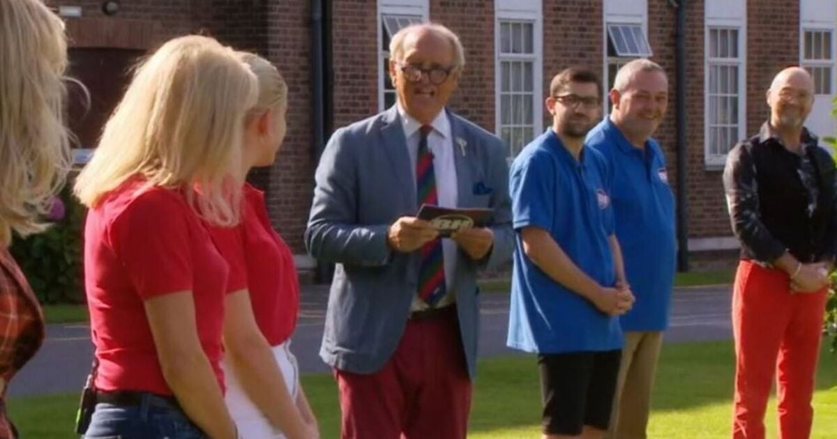 BBC Bargain Hunt viewers disappointed as they brand experts 'hopeless' over loss