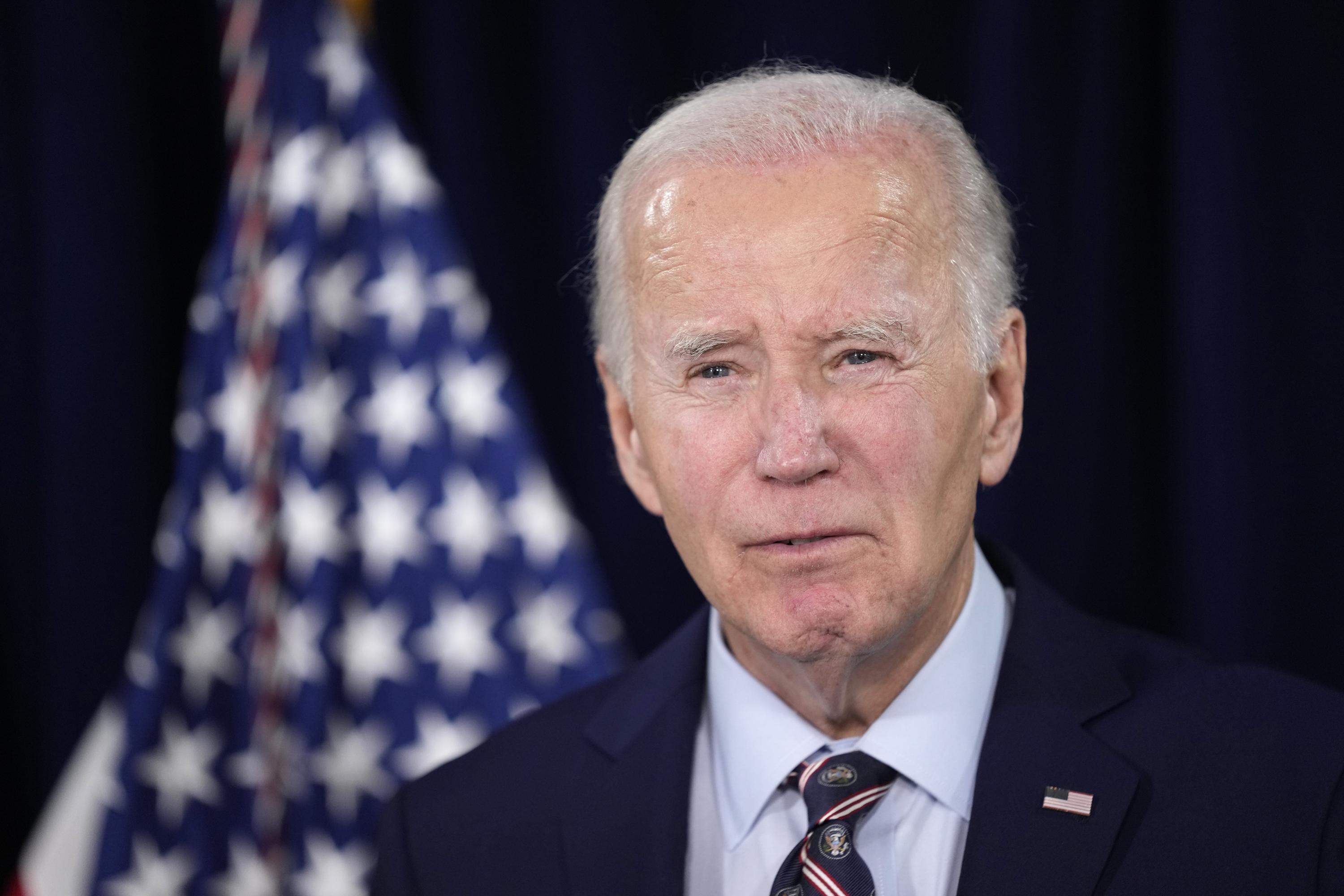 Biden announces nearly $2.5 billion more in military aid for Ukraine