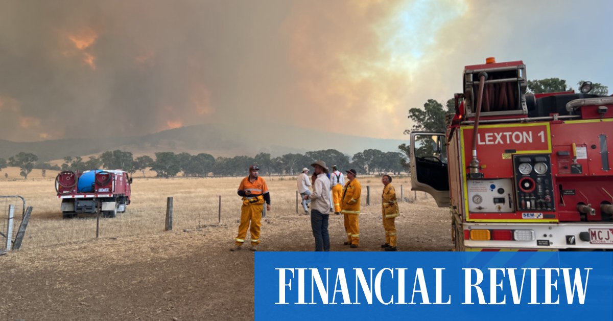 Boxing Day bushfire threat: Victoria, NSW, South Australia face worst conditions since 2019 Black Summer