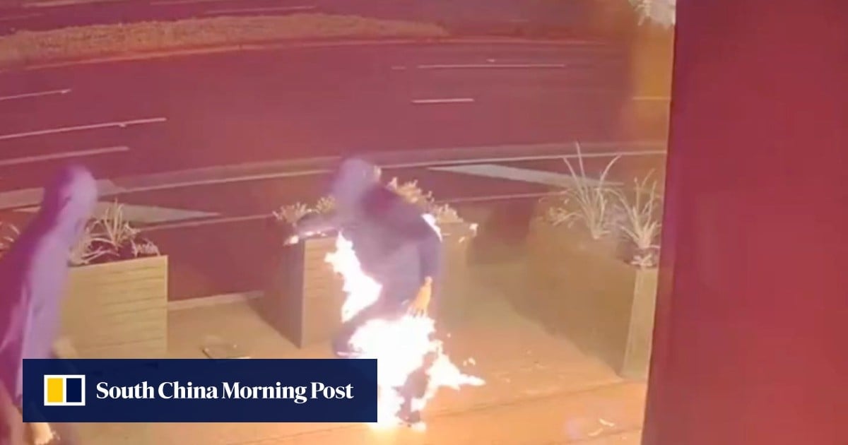 Bungling Australia arsonist sets trousers on fire, has to leave scene without them