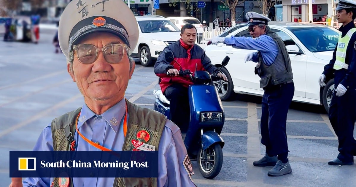 China volunteer directs traffic for decades after wife, kids, sister killed in car accidents