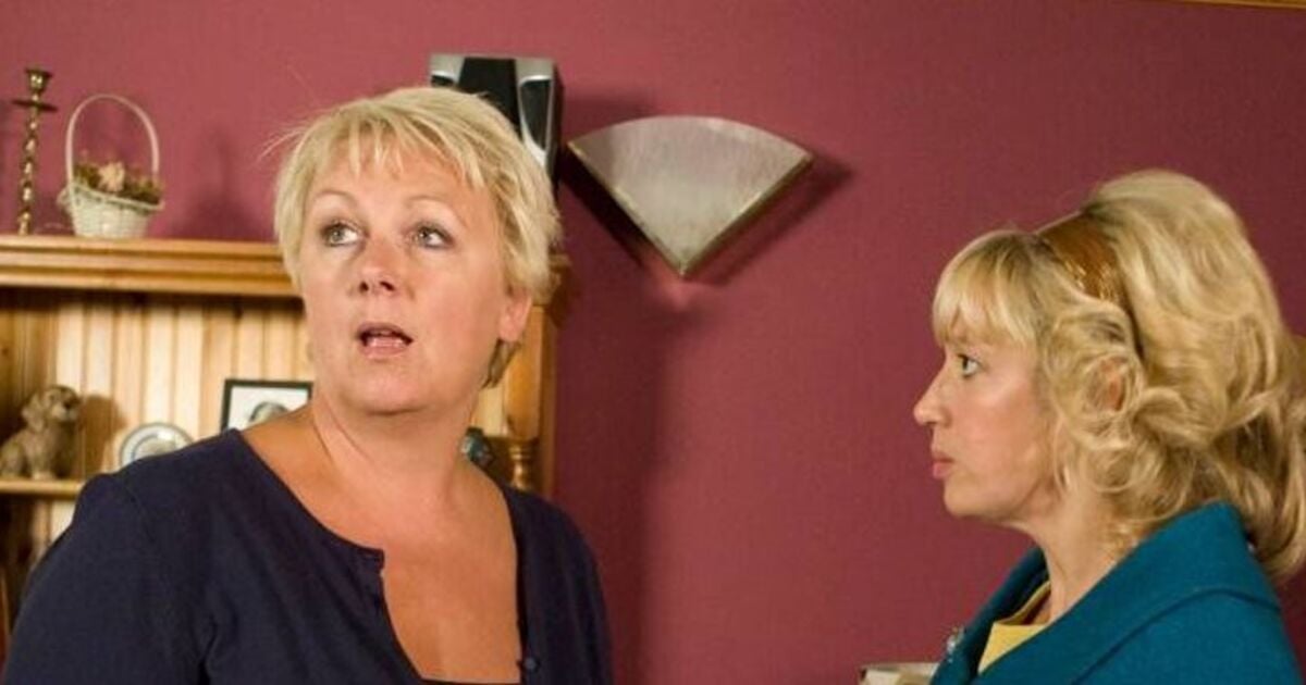 Coronation Street fans raise same issue about Eileen's exit as familar face returns