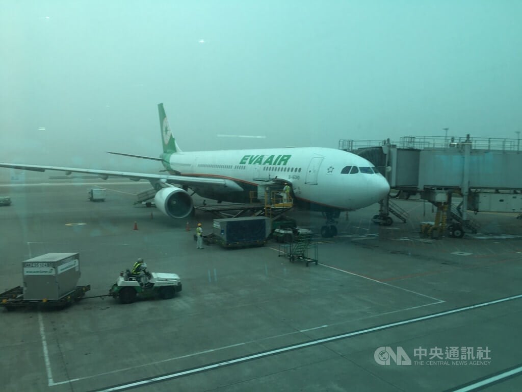 EVA Air flight departs for Taiwan after overnight delay in Sapporo