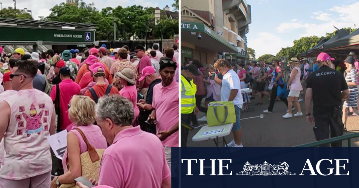 Fans flood seats as SCG gates opened