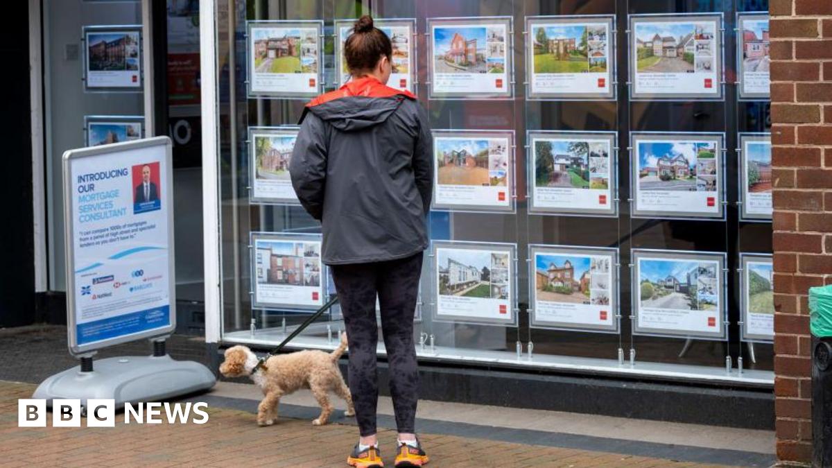 House prices: Stamp duty changes will motivate buyers, says the Halifax