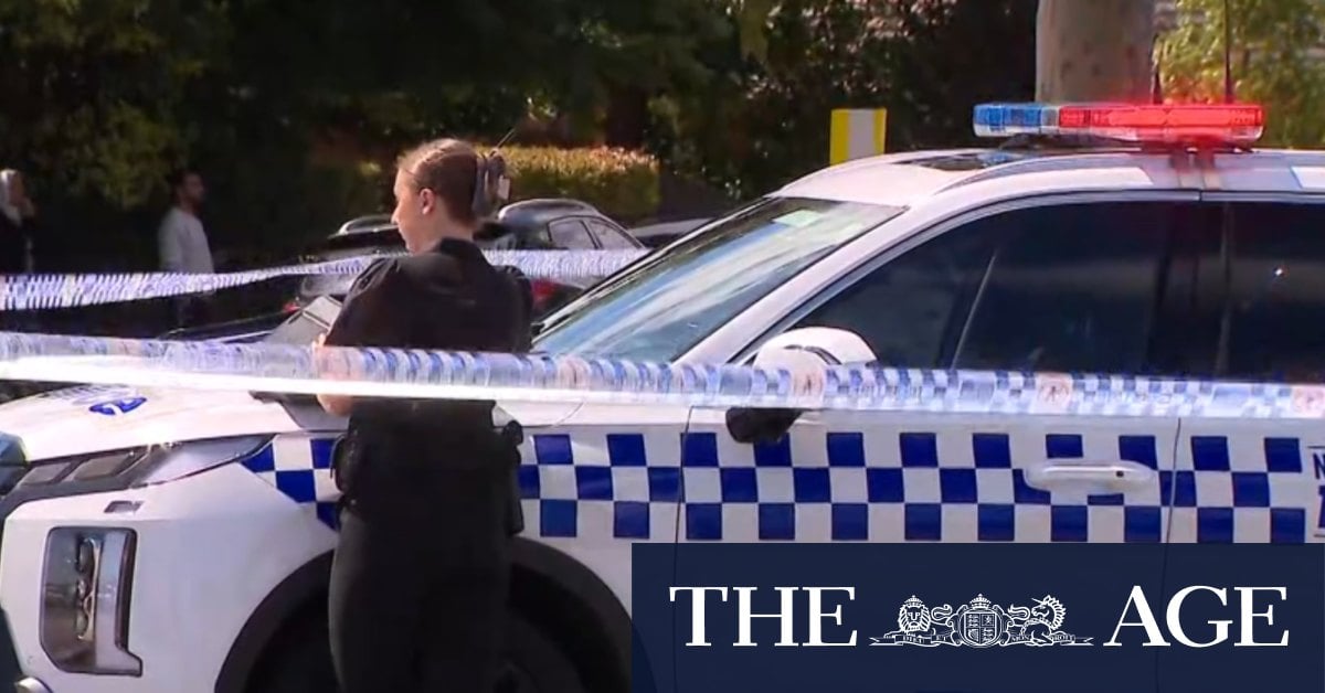 Investigation after man found dead in Melbourne home