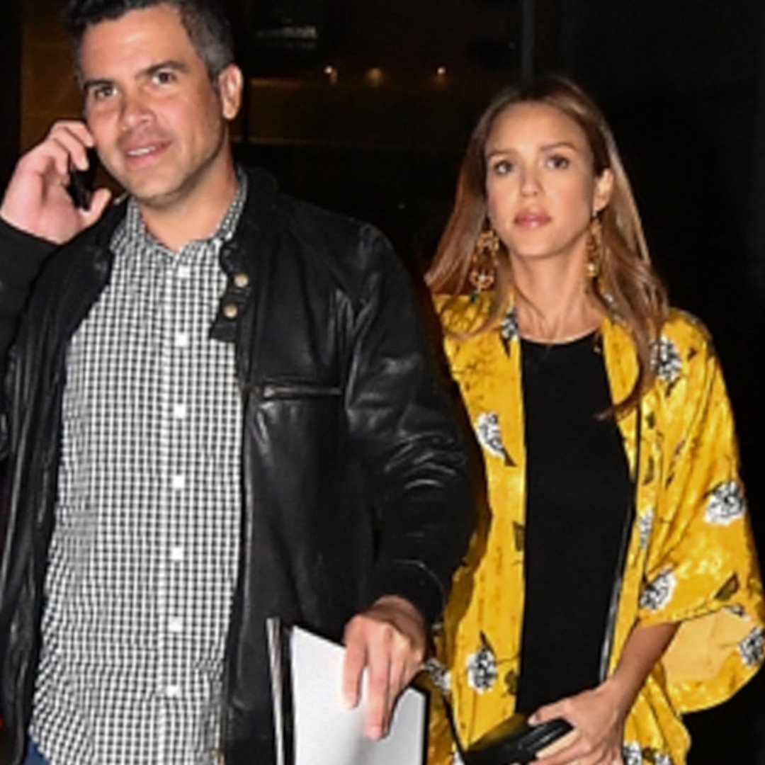  Jessica Alba and Cash Warren Break Up After 16 Years of Marriage 