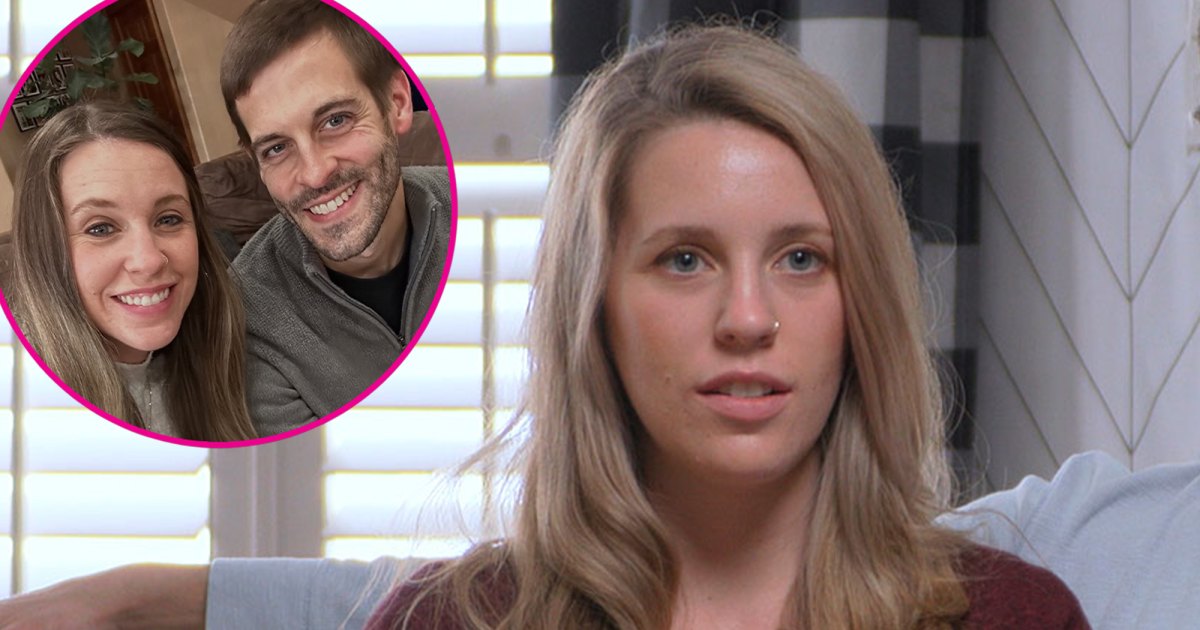 Jill Duggar Spotted With Jim Bob in Pics From Family Christmas Celebration