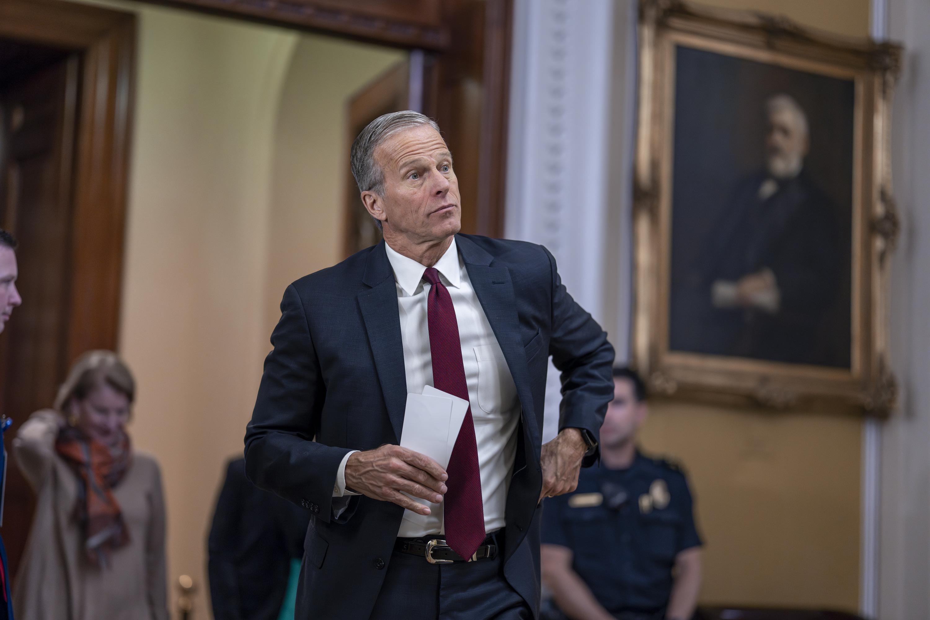 New Majority Leader Thune kicks off Senate session with pledge to preserve filibuster